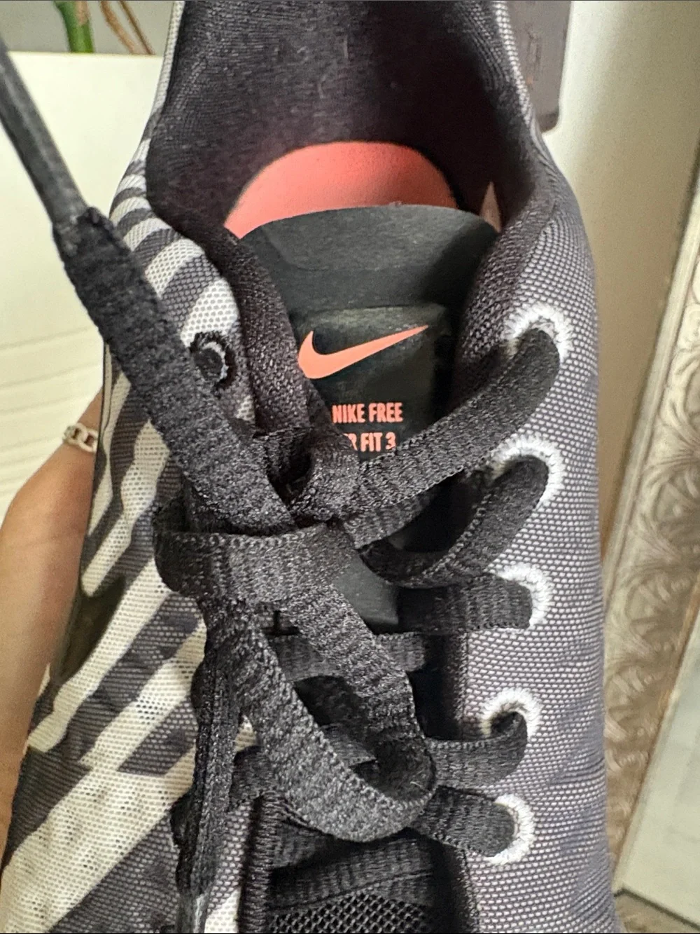 Nike lightweight sneaker